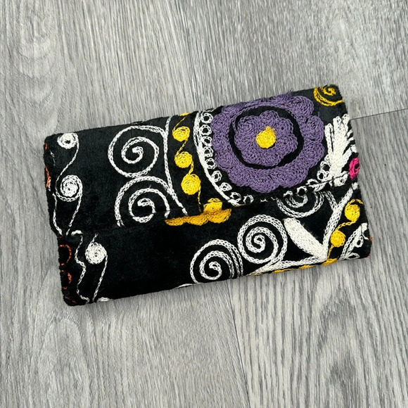 Embroidered Boho Funky TriFold Multicolor Floral Wallet - Picture 1 of 4